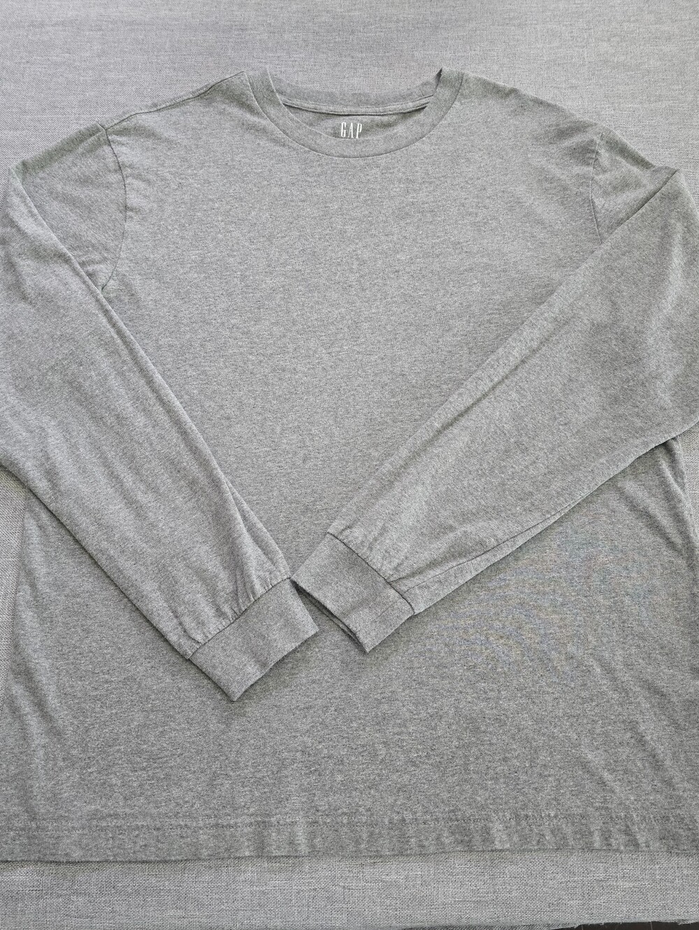 GAP Men's Long Sleeve Crew Tee - Heather Gray Size M